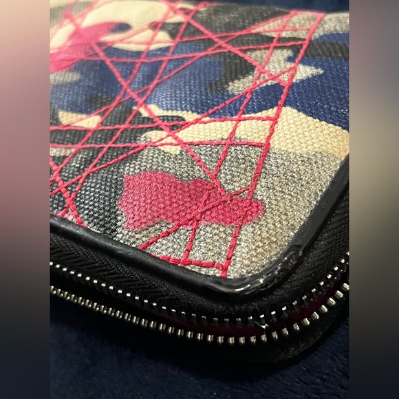 Christian Dior Continental Zip Around Wallet Abstract Camo - Picture 12 of 15